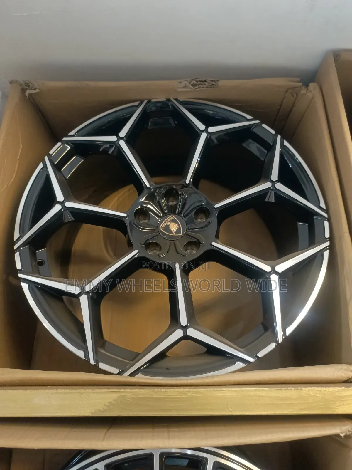 22inches for Lamborghini Aventador 2025/26 Available