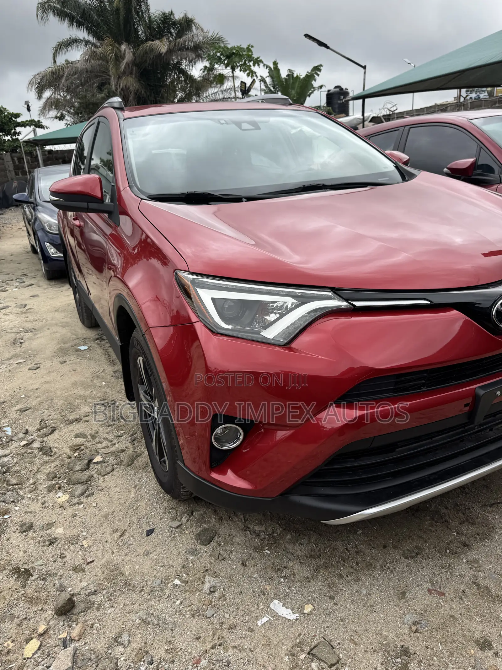 Toyota RAV4 LE AWD (2.5L 4cyl 6A) 2017 Red