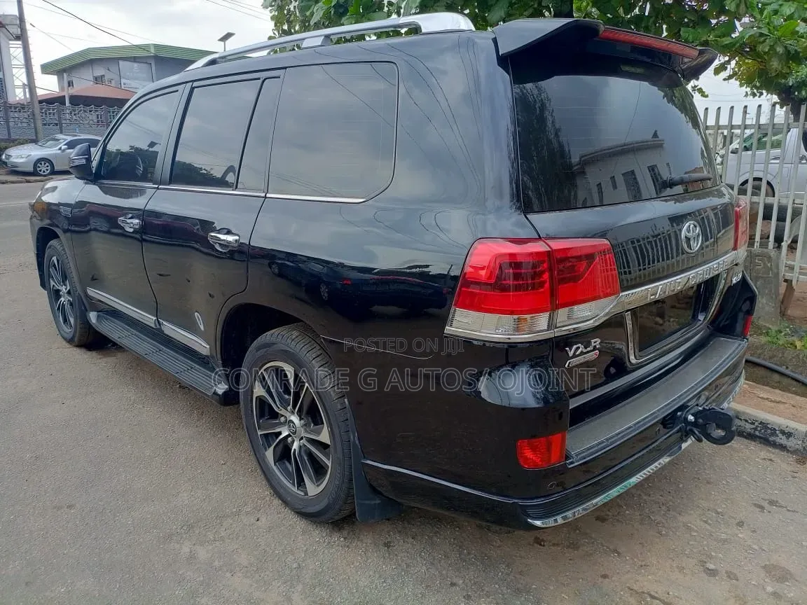 Toyota Land Cruiser Prado 2021 Black