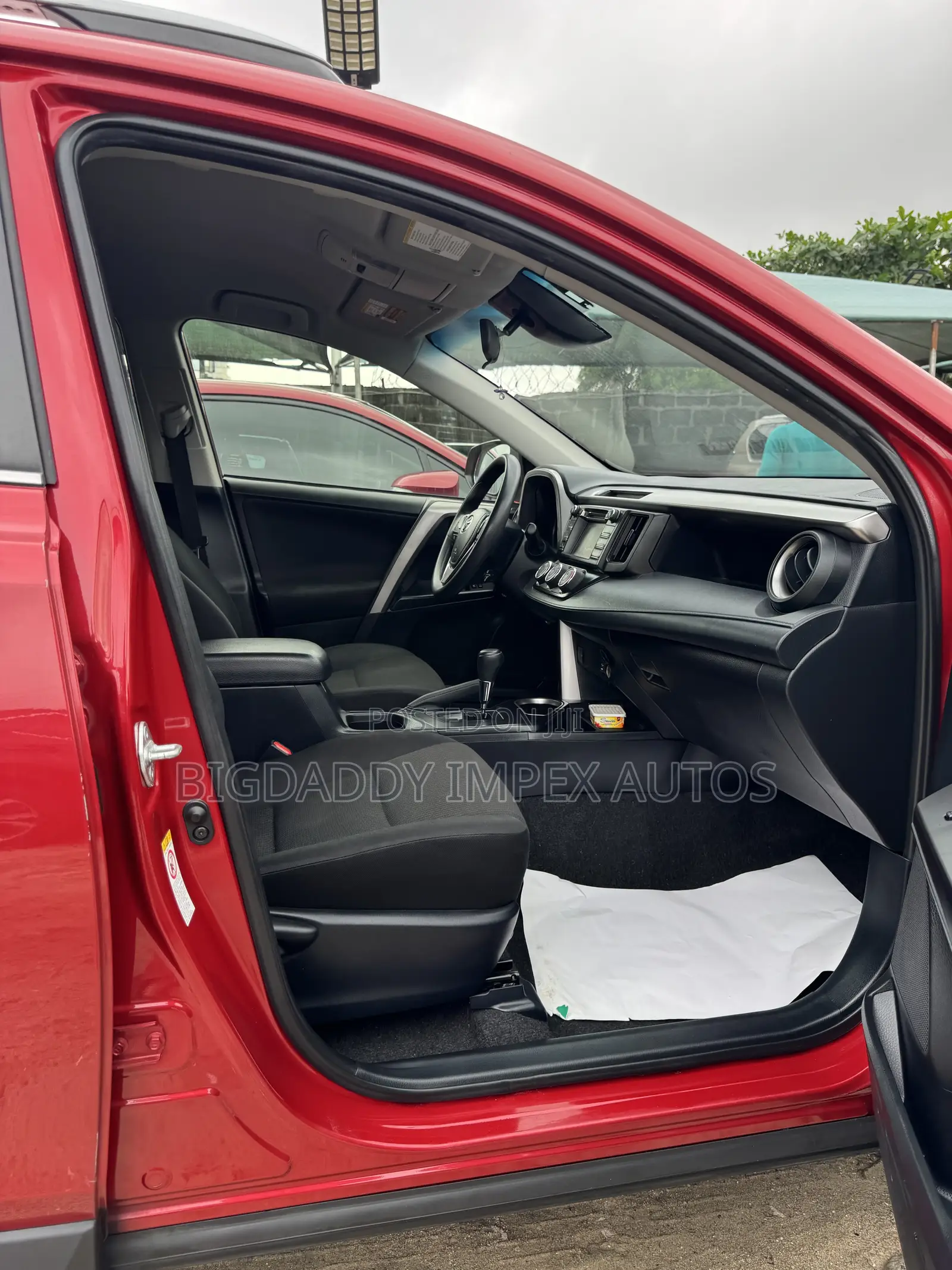 Toyota RAV4 LE AWD (2.5L 4cyl 6A) 2017 Red