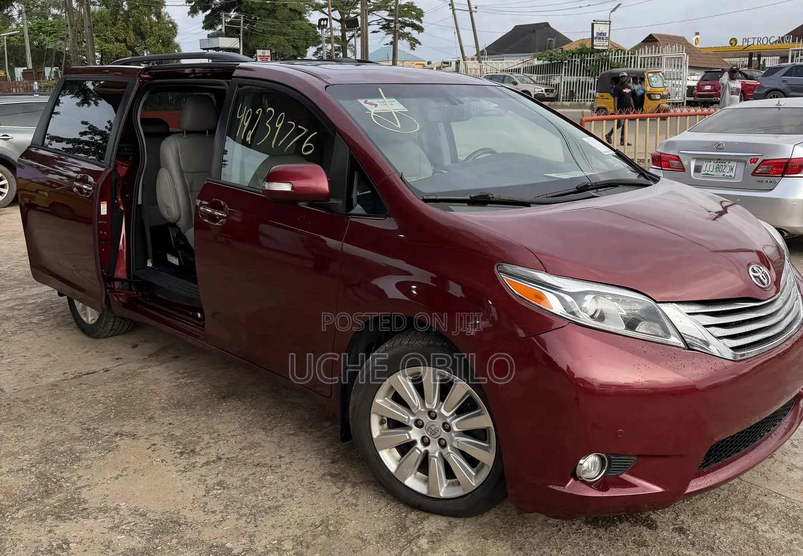 Toyota Sienna Limited Premium 7 Passenger (3.5L 6cyl 8A) 2016 Red