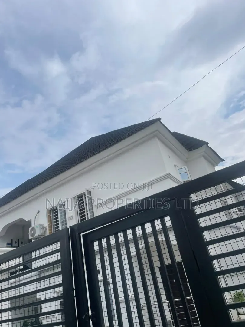 3bdrm Townhouse / Terrace in Thera Annex, Sangotedo for rent