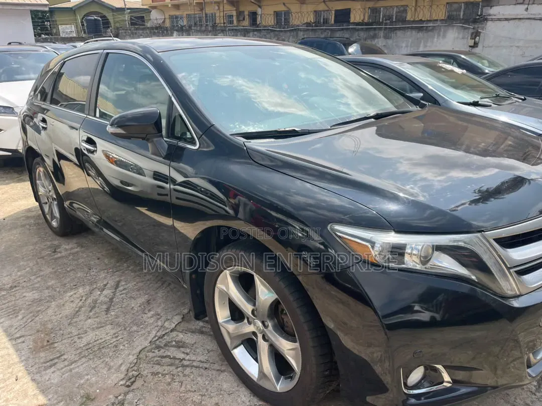 Toyota Venza 2016 Black