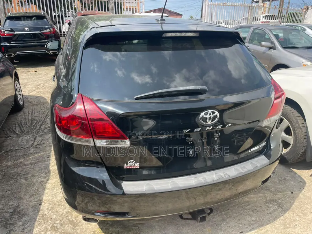 Toyota Venza 2016 Black
