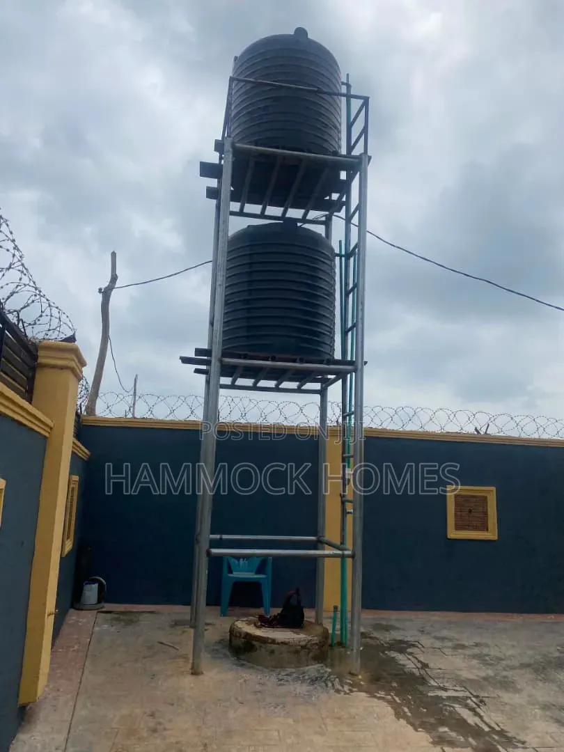 5bdrm Bungalow in Biala Estate., Iwo Road for sale