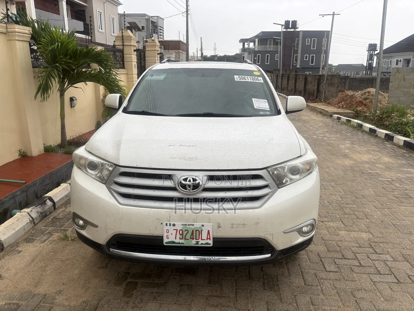 Toyota Highlander SE 2012 White