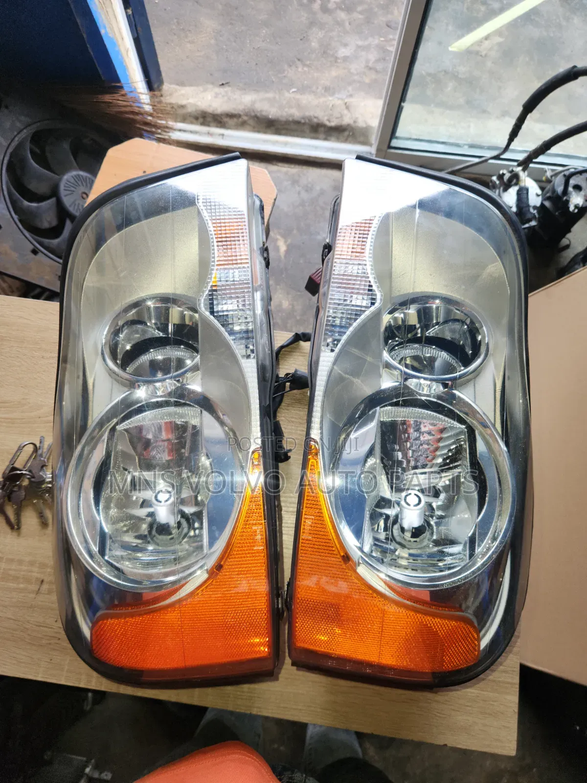 Volvo XC90 2005- Xenon Charger Headlight