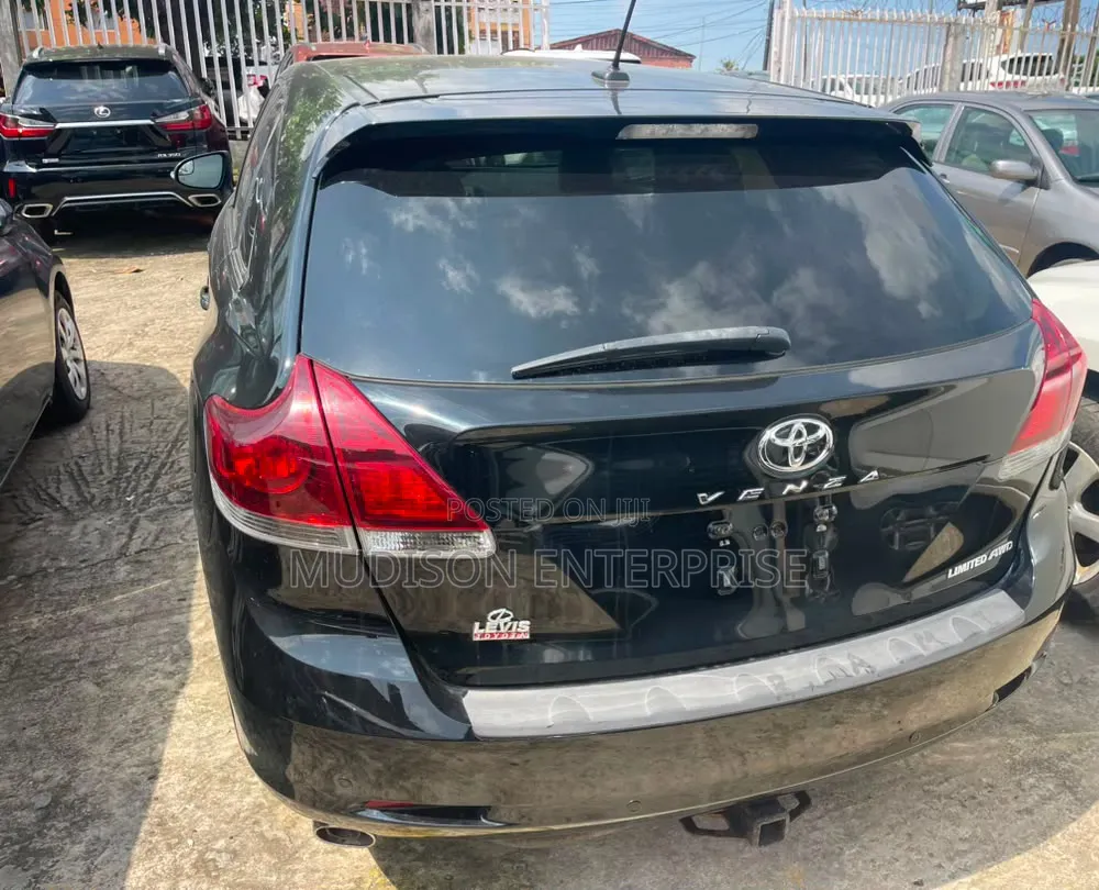 Toyota Venza 2016 Black