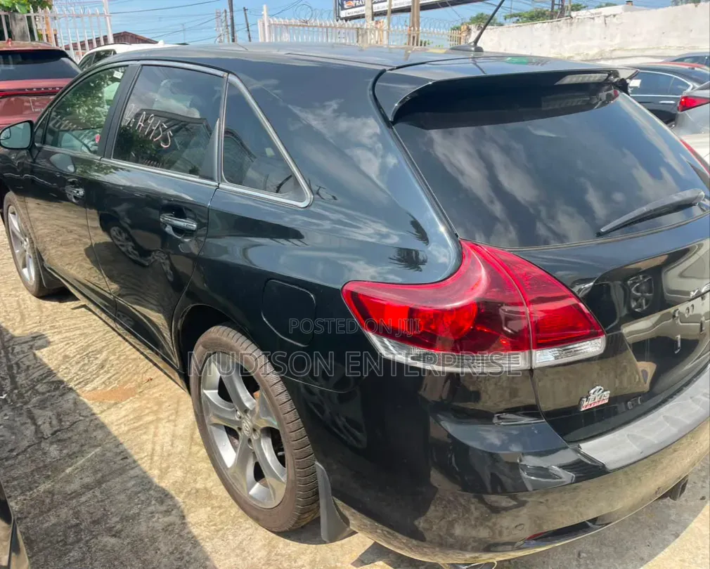 Toyota Venza 2016 Black