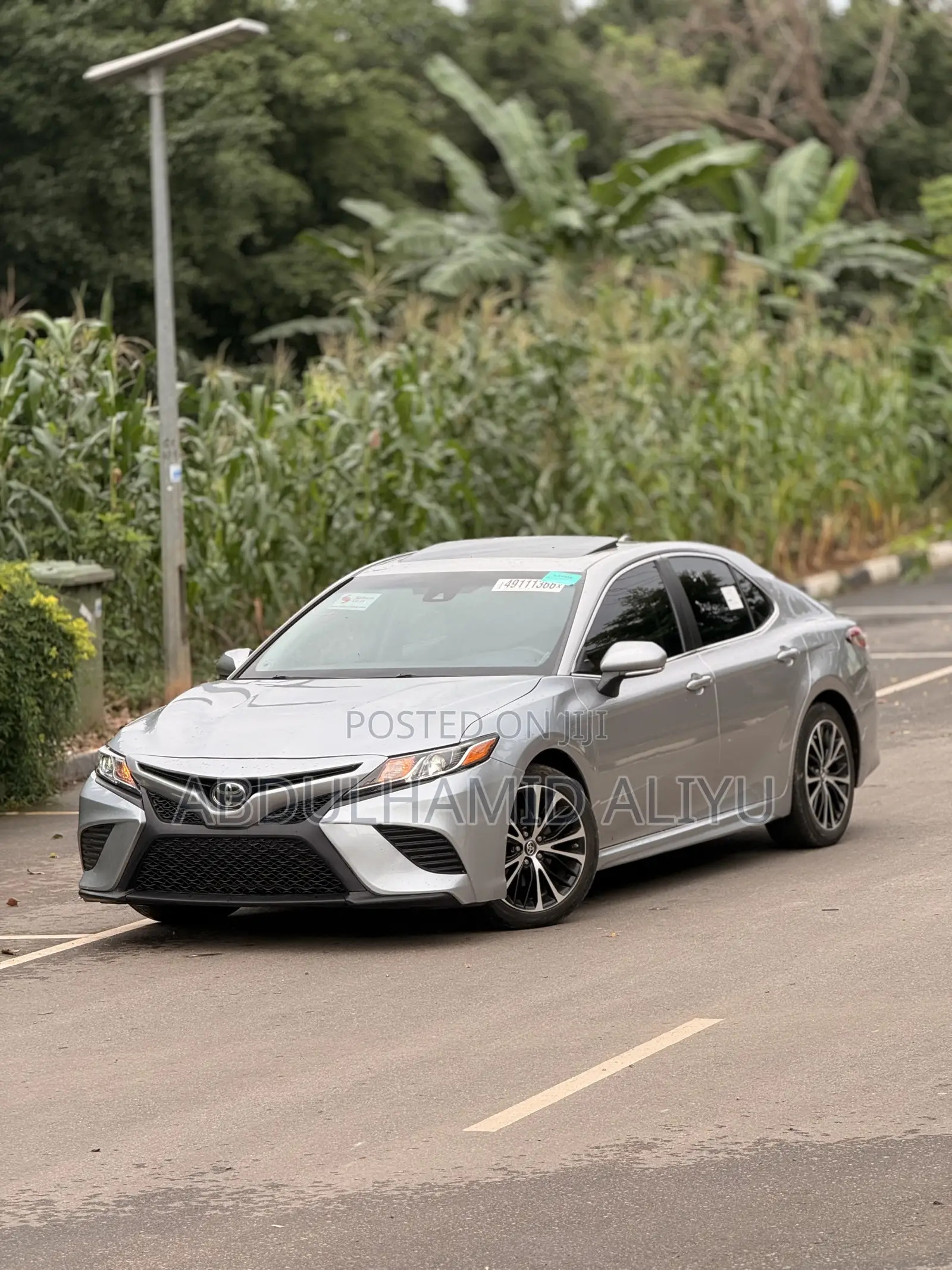 Toyota Camry SE FWD (2.5L 4cyl 8AM) 2018 Silver