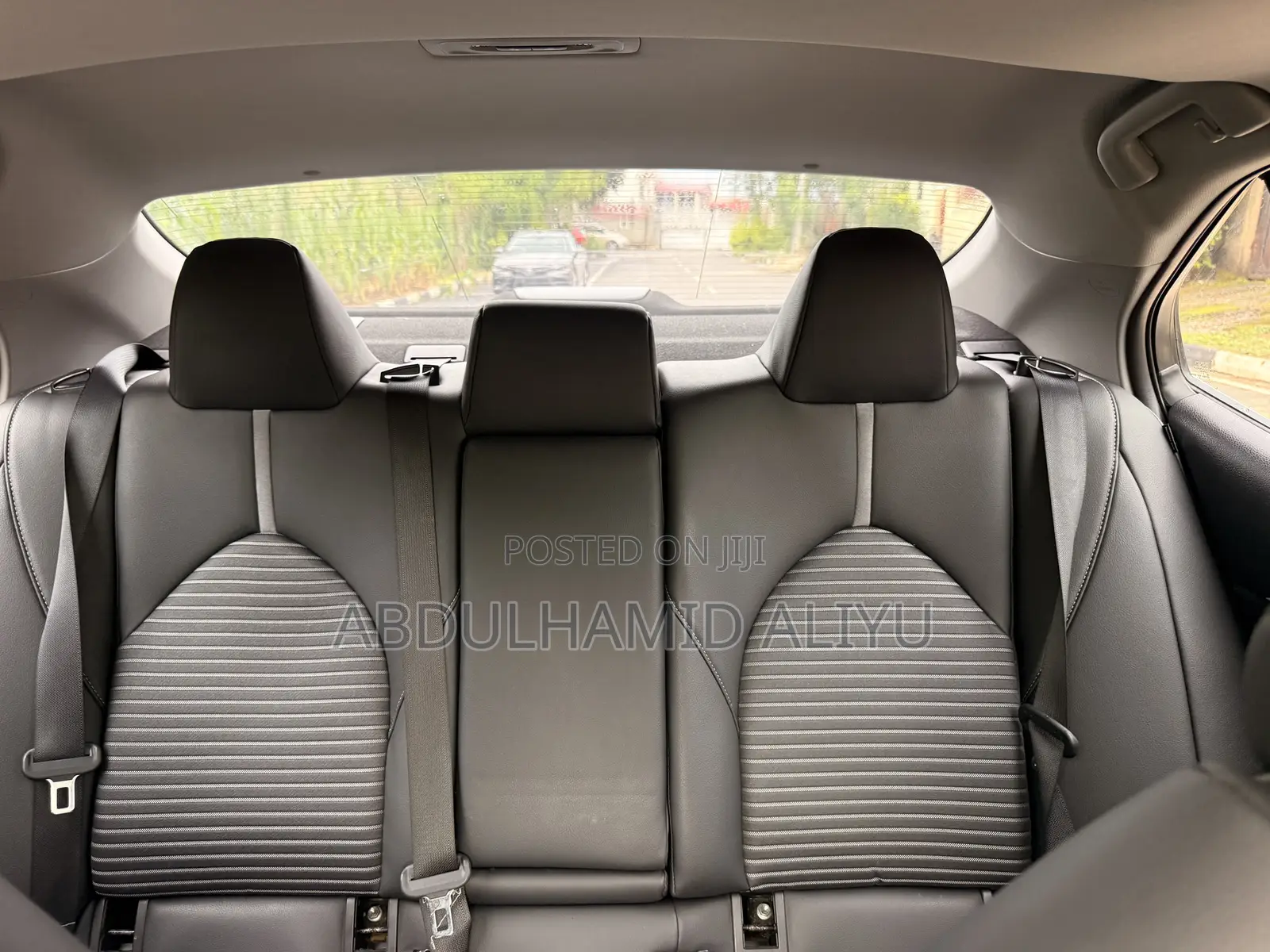 Toyota Camry SE FWD (2.5L 4cyl 8AM) 2018 Silver