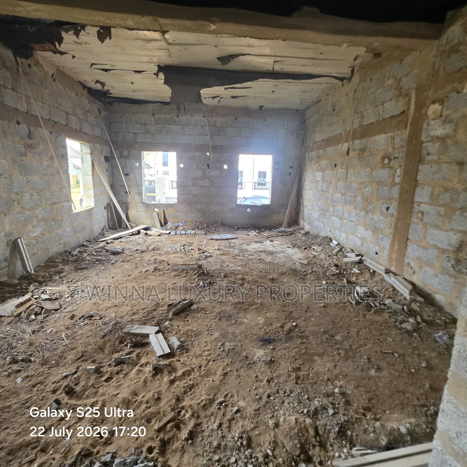 4bdrm Duplex in Technocrats, Lugbe District for sale
