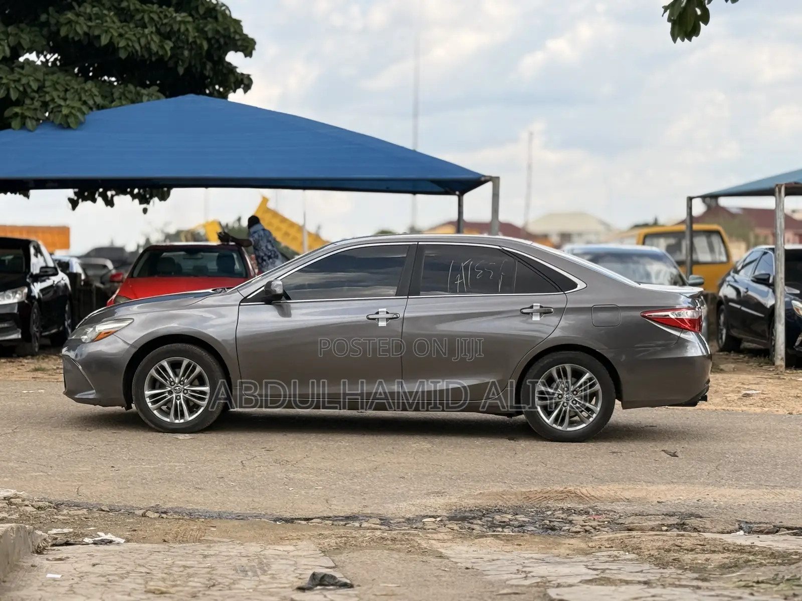 Toyota Camry SE 4dr Sedan (2.5L 4cyl 6A) 2015 Gray