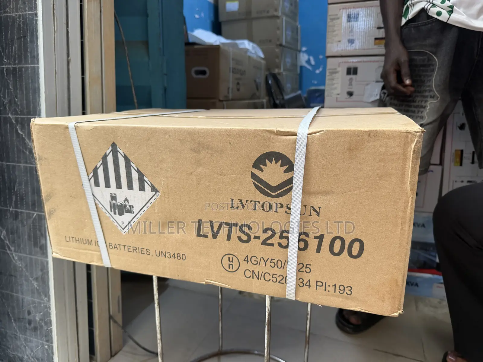 LVTOPSUN Li-Ion Battery 2.5kWh 24V for Solar Systems