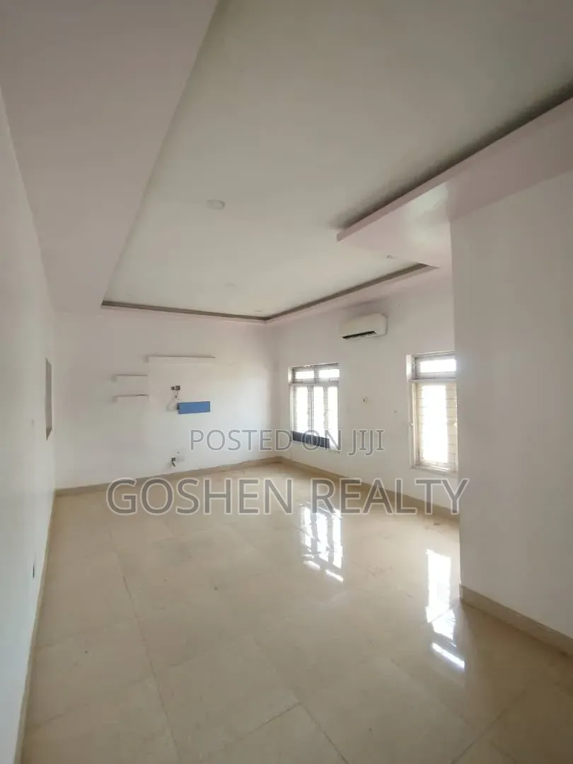 2bdrm Block of Flats in Jahi for rent