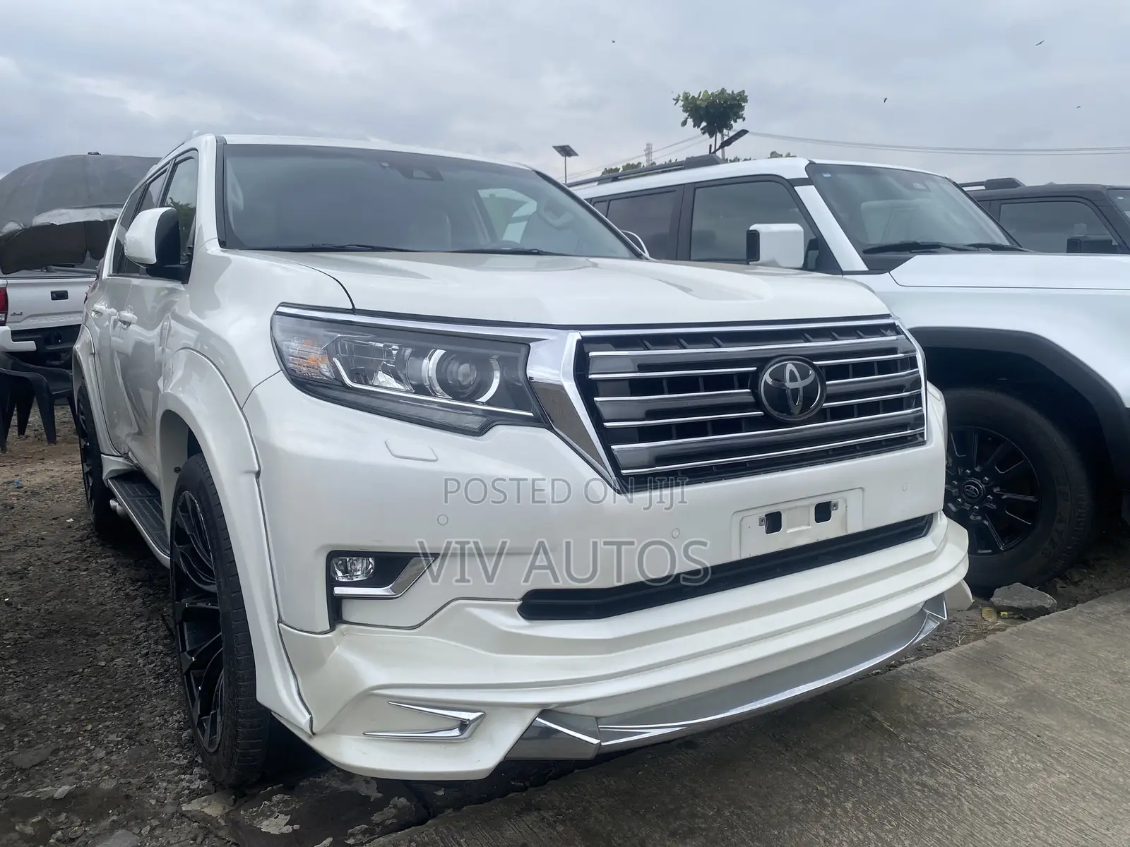 Toyota Land Cruiser Prado 2.7 2023 White