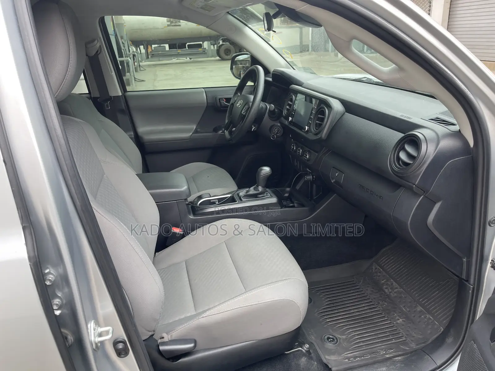Toyota Tacoma 2022 Gray