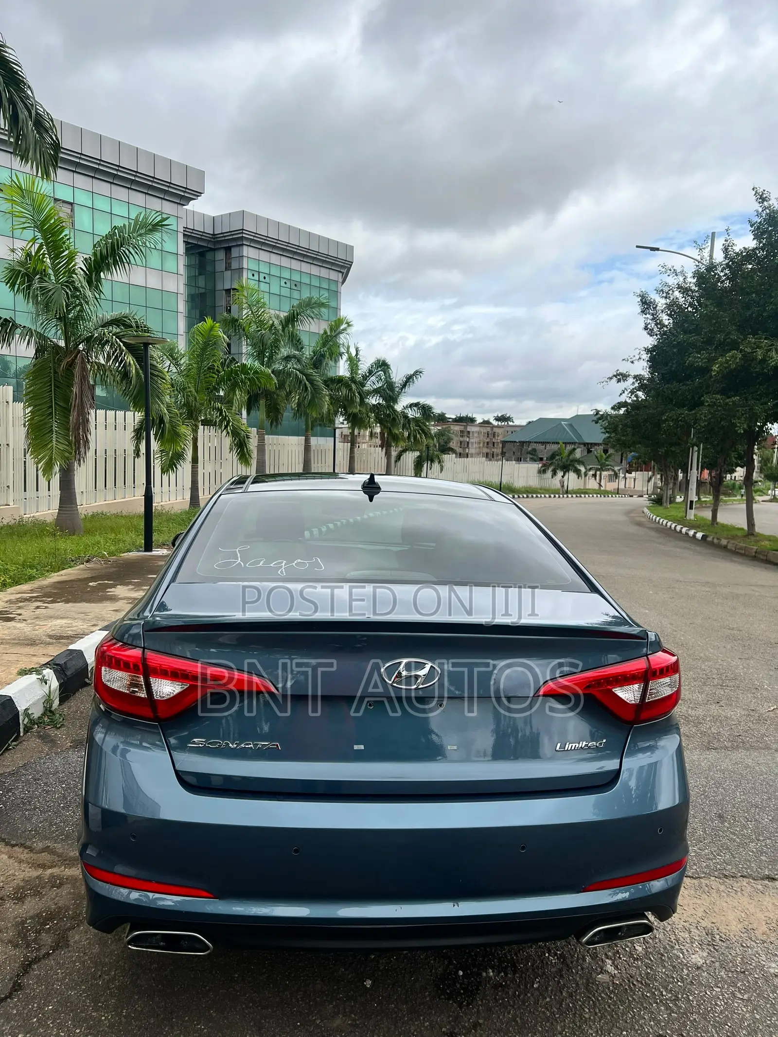 Hyundai Sonata Limited Sedan FWD (2.4L 4cyl 6A) 2016 Blue