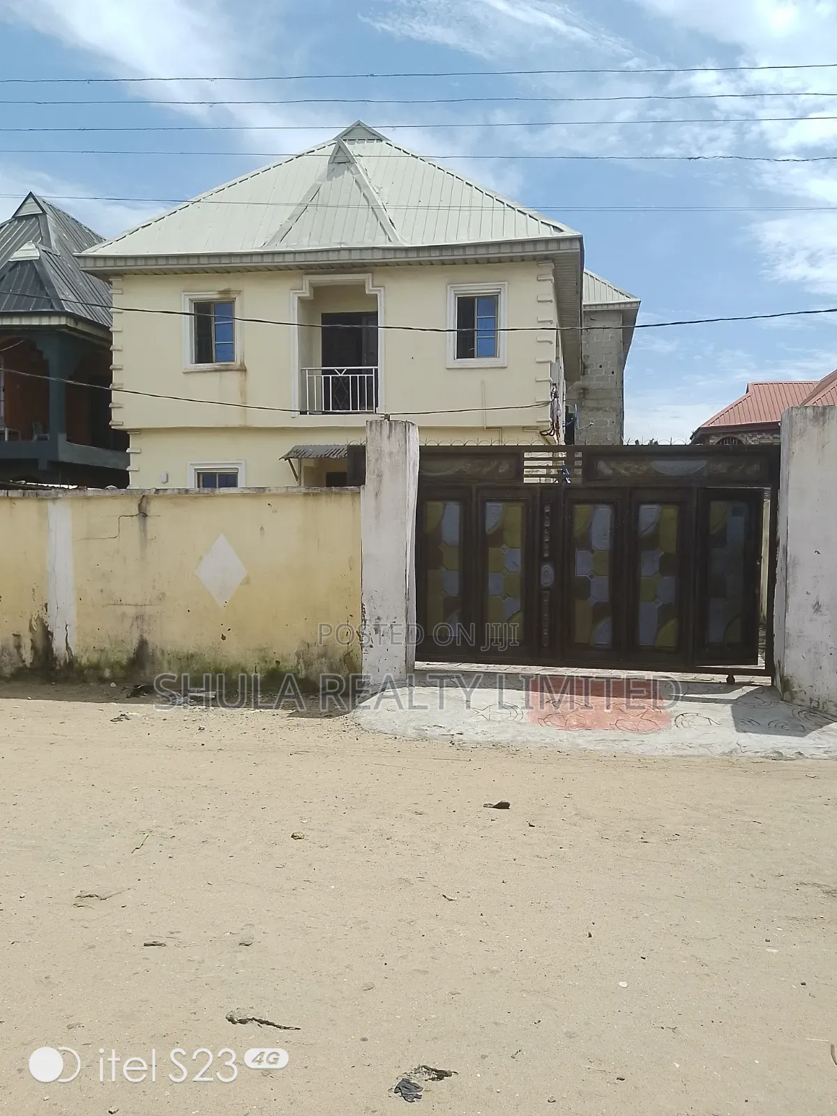 Furnished 17bdrm House in Ajangbadi for sale