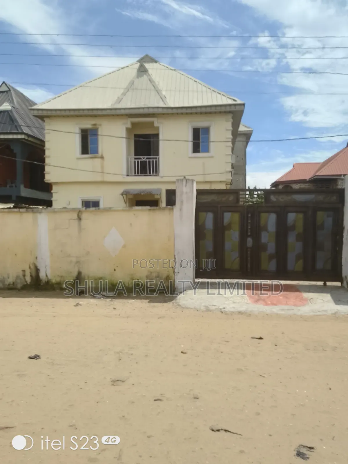 Furnished 17bdrm House in Ajangbadi for sale