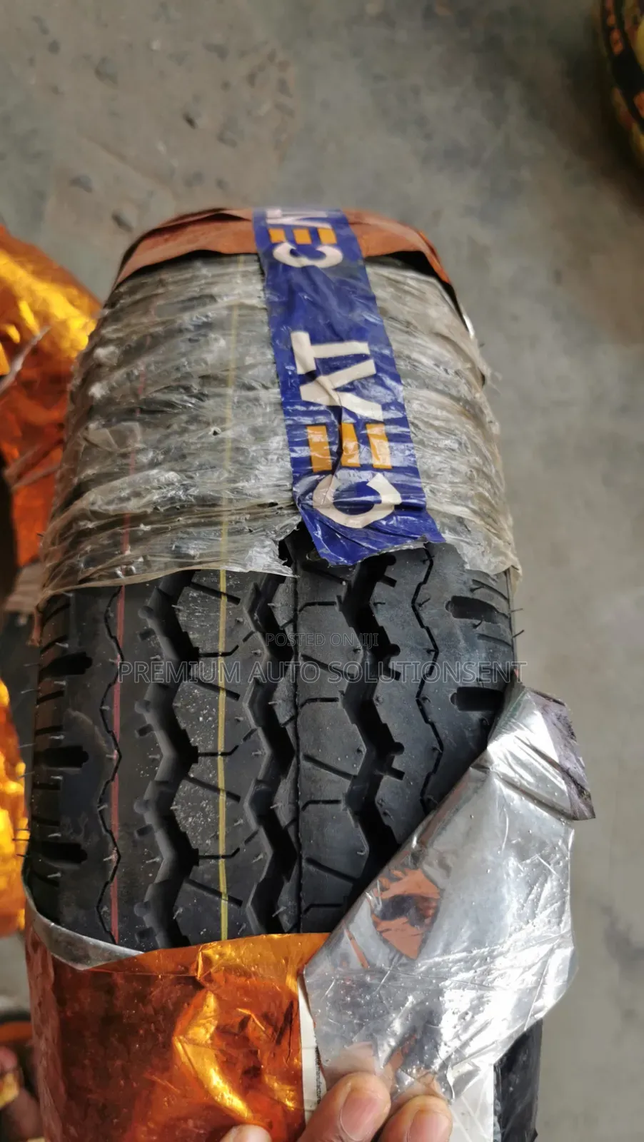 Brand New 195R15c Ceat