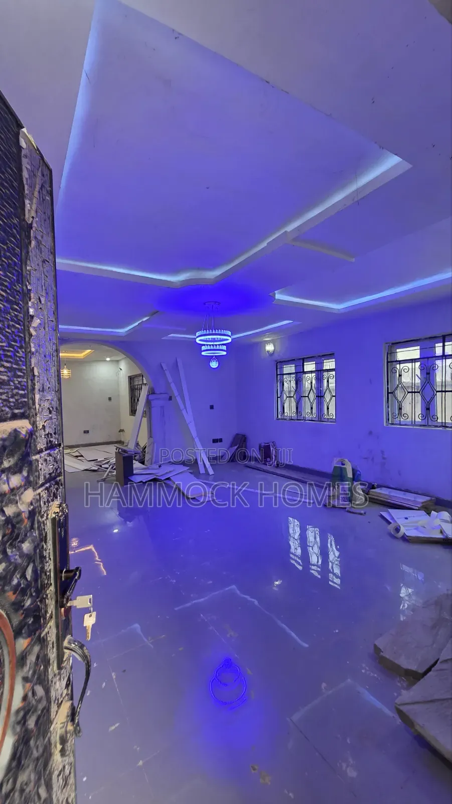 6bdrm Duplex in Okebadan Estate, Akobo for rent