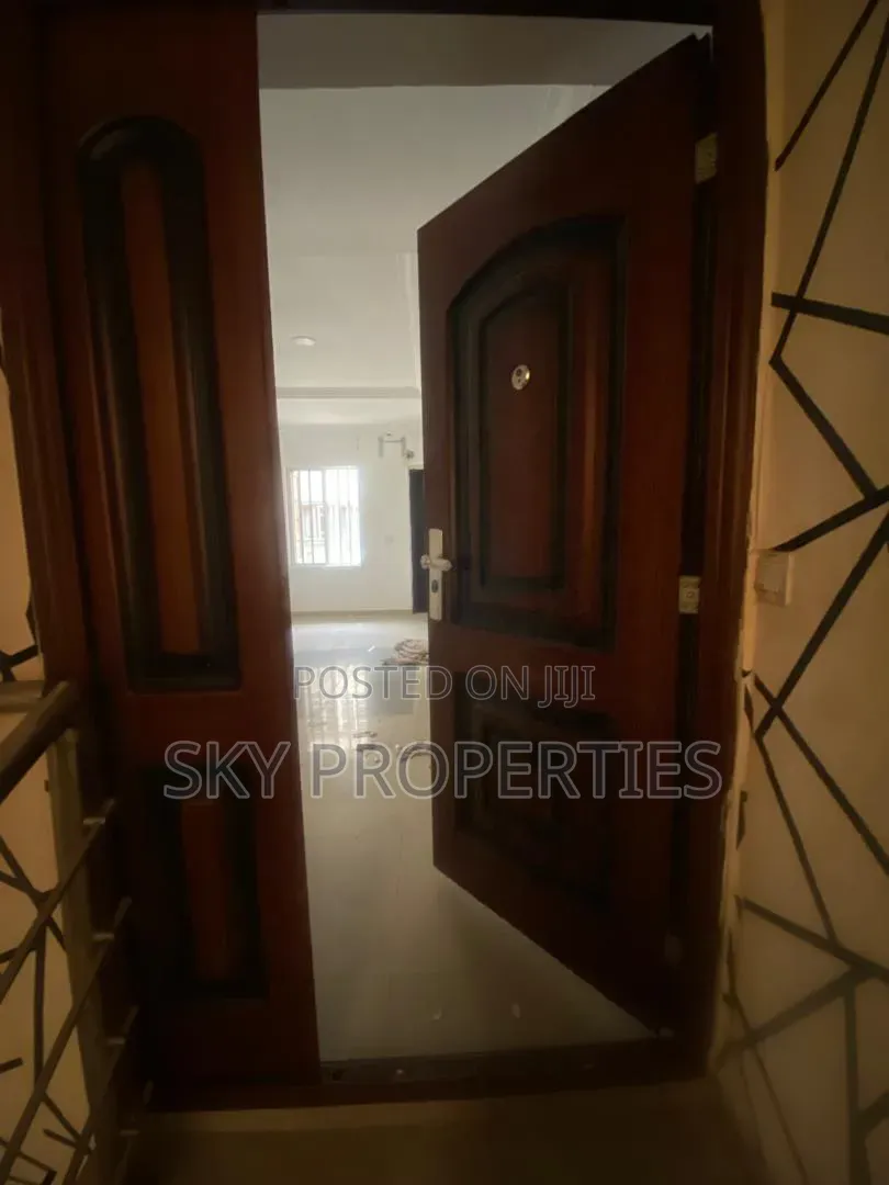 4bdrm Duplex in Tf Kubuyi, Lekki Phase 1 for rent
