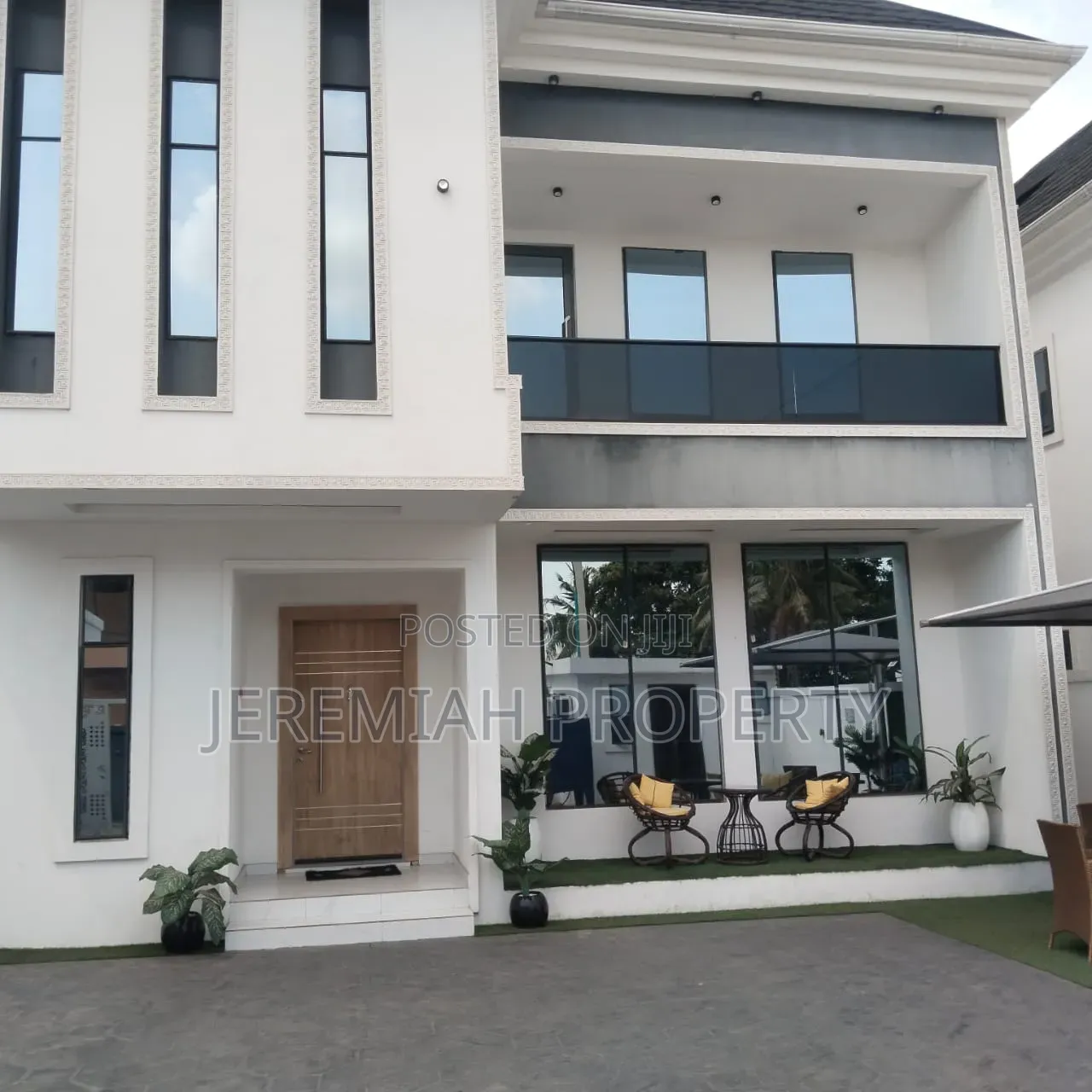 Furnished 5bdrm Duplex in Omole Estate Phase I, Berger for sale