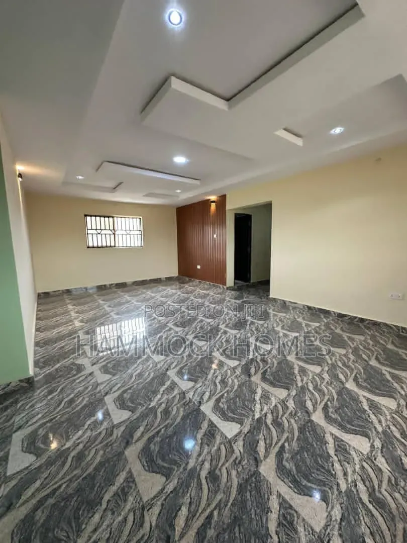4bdrm Duplex in Okebadan Estate, Akobo for rent