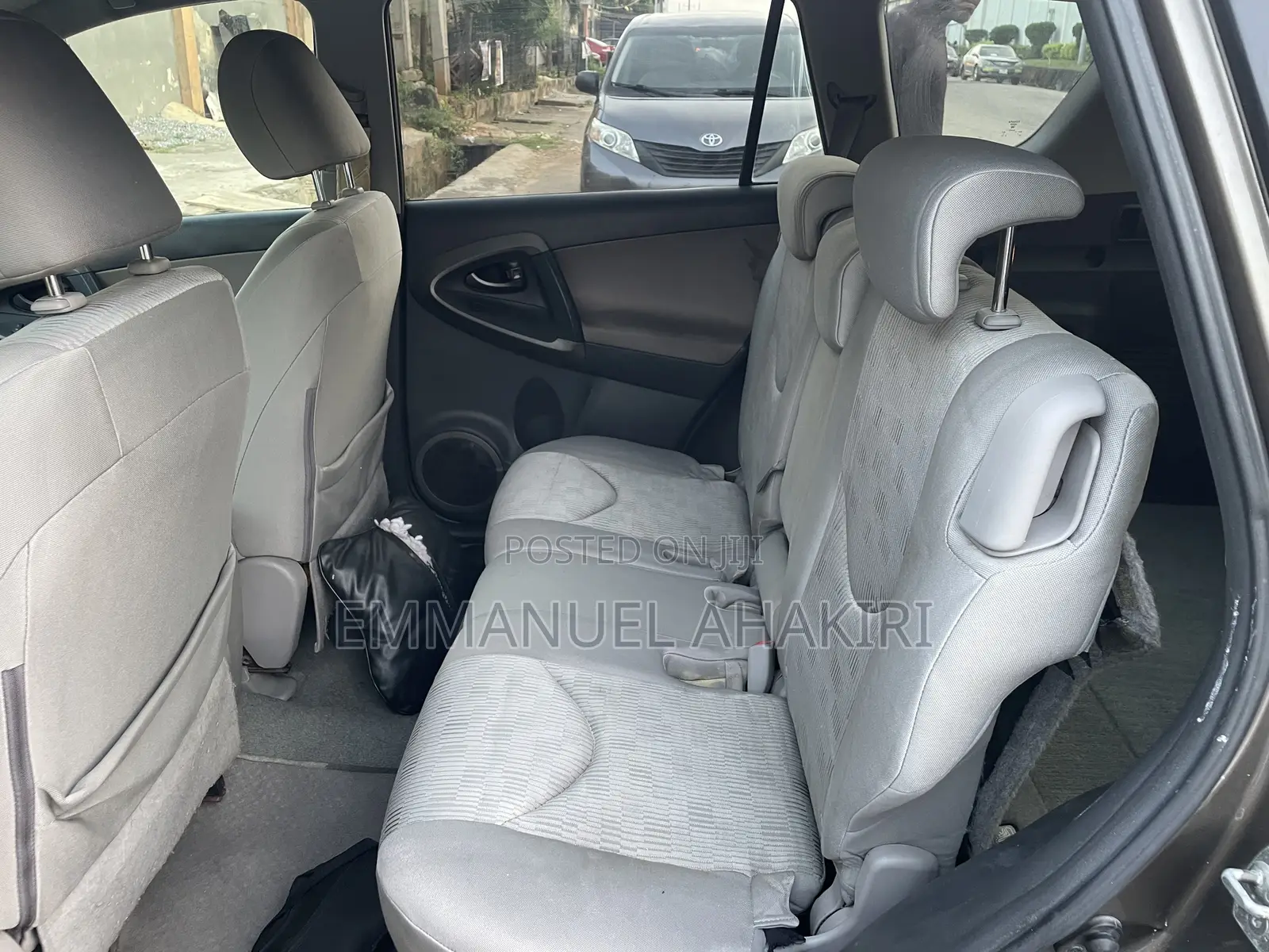 Toyota RAV4 2010 Gray