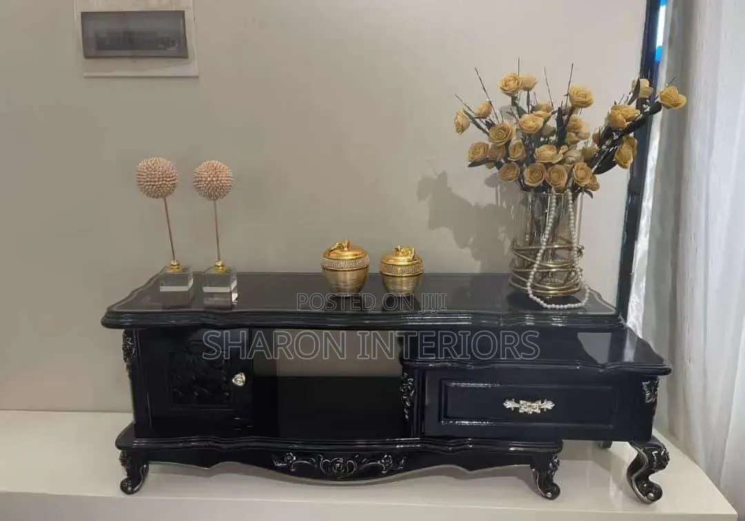 TV Stand Small Size