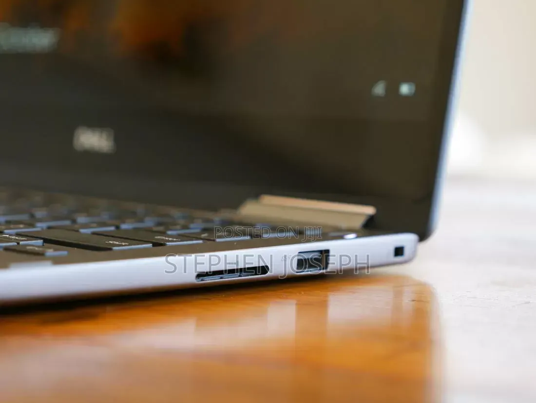 Laptop Dell Inspiron 13 7359 8GB Intel Core i5 SSD 750GB