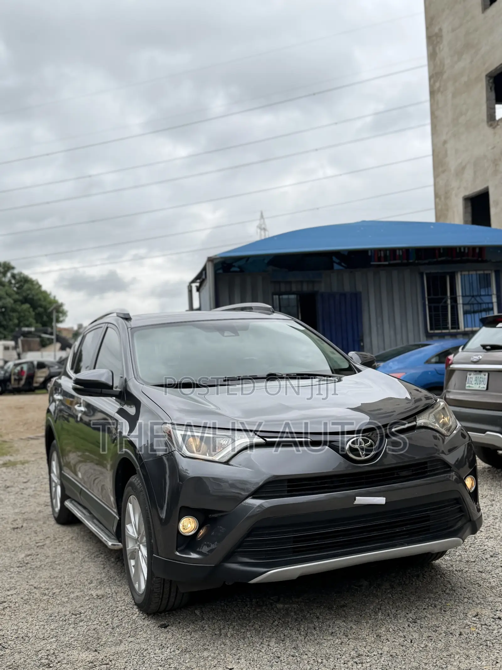 Toyota RAV4 Limited 4dr SUV (2.5L 4cyl 6A) 2018 Gray