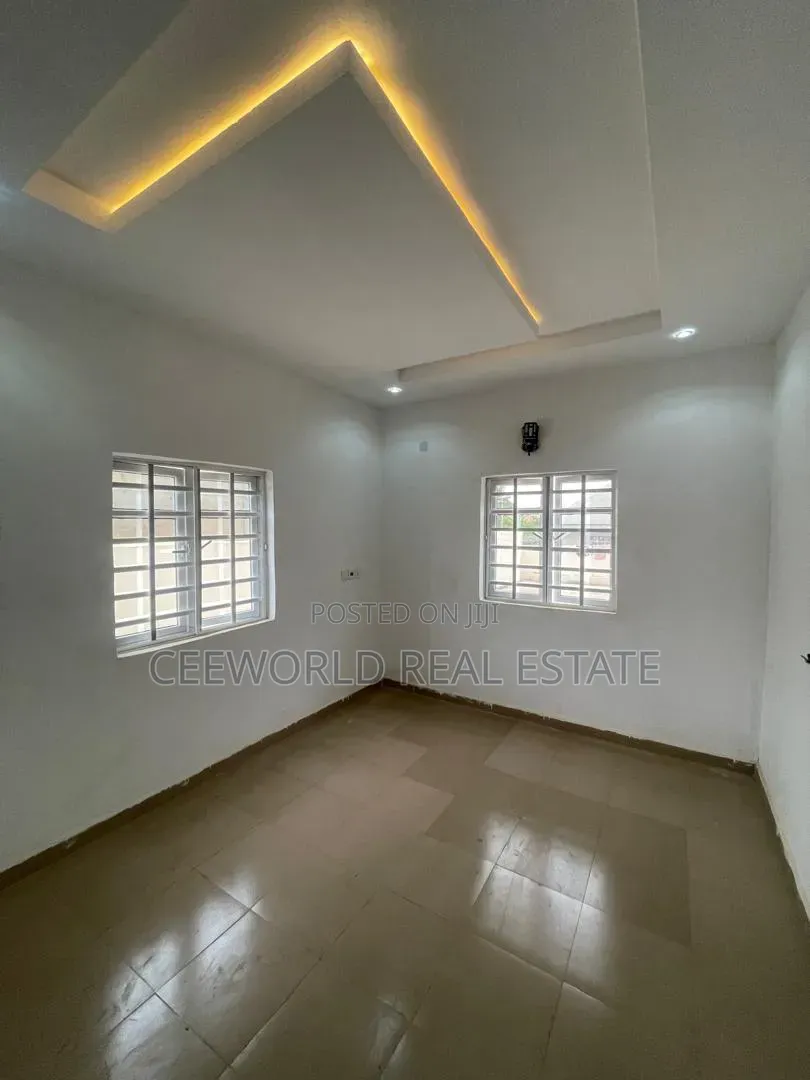 2bdrm Apartment in Main Ire Akari, Akala Express for rent