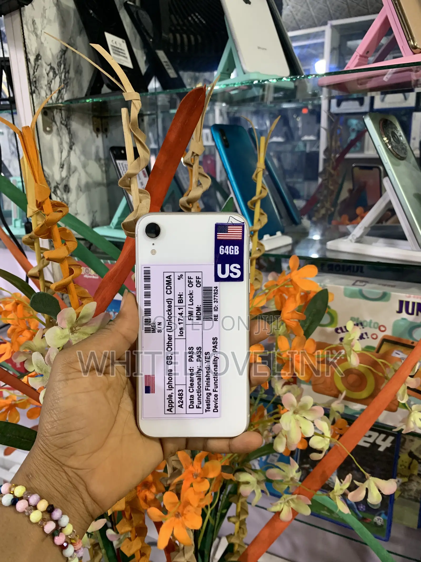 Apple iPhone XR 64 GB White