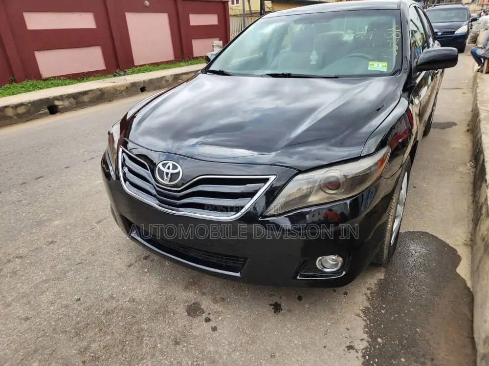 Toyota Camry LE 4dr Sedan (2.5L 4cyl 6AM) 2010 Black