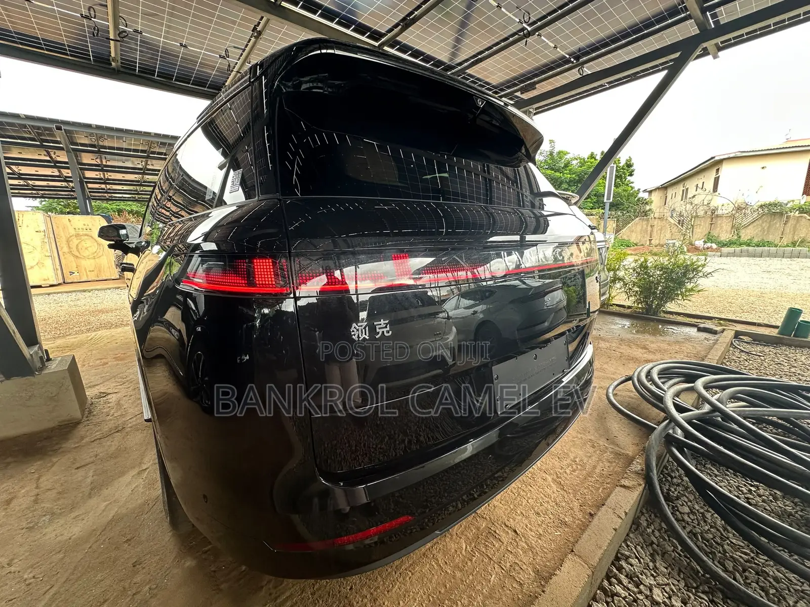 New Lynk & Co 900 2025 Black
