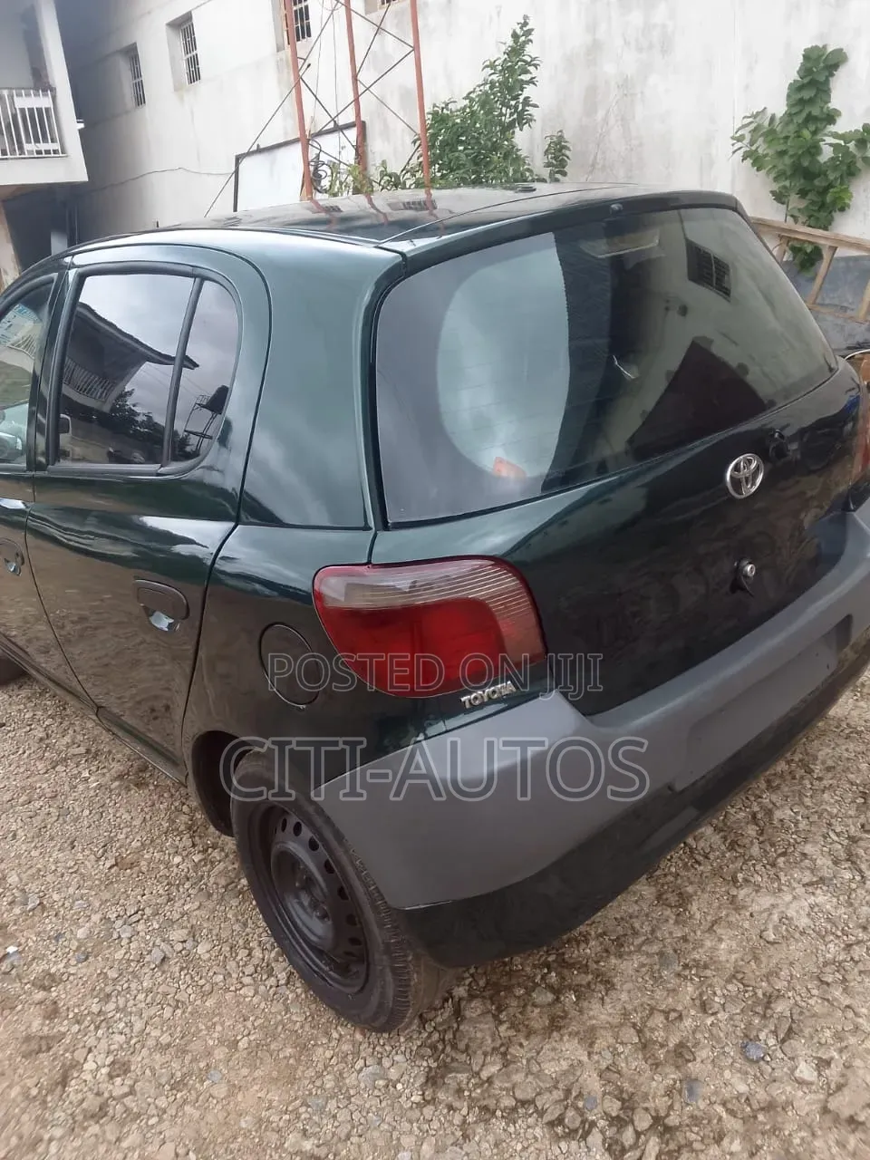 Toyota Yaris 1.5 2000 Green