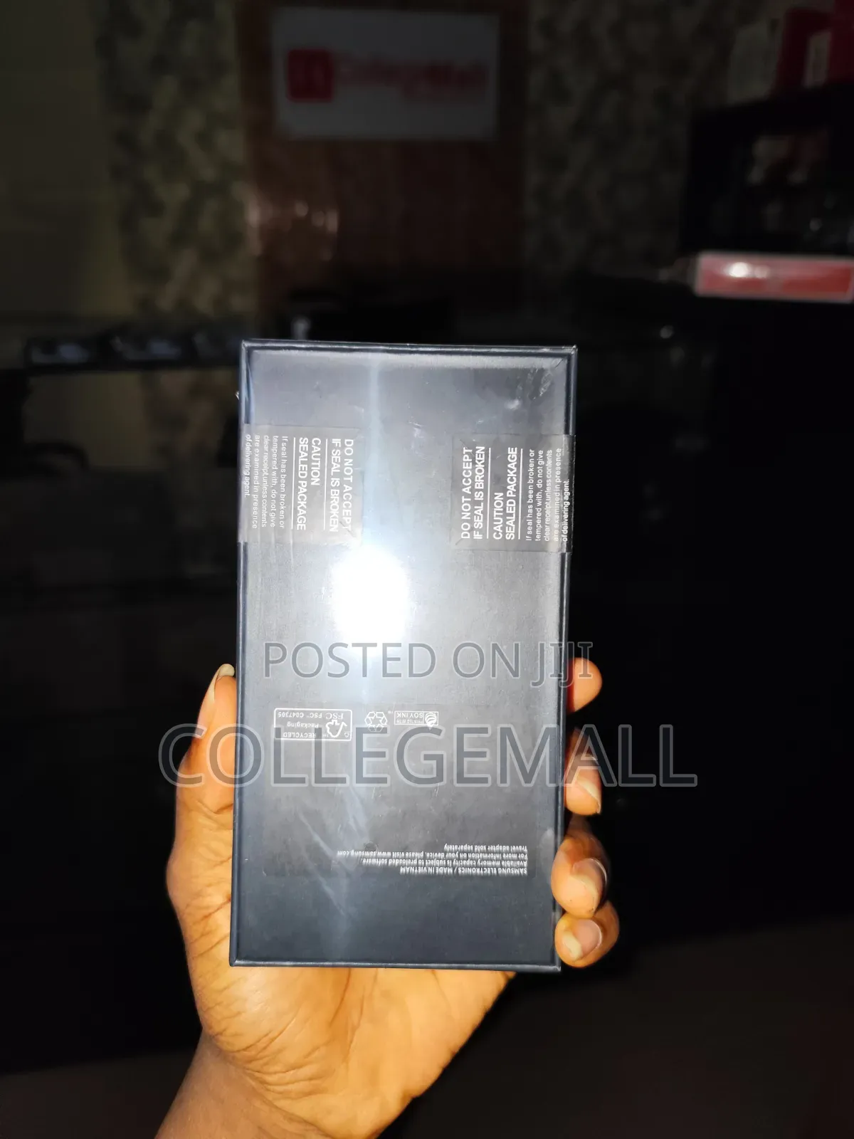 New Samsung Galaxy S22 5G 128 GB Black