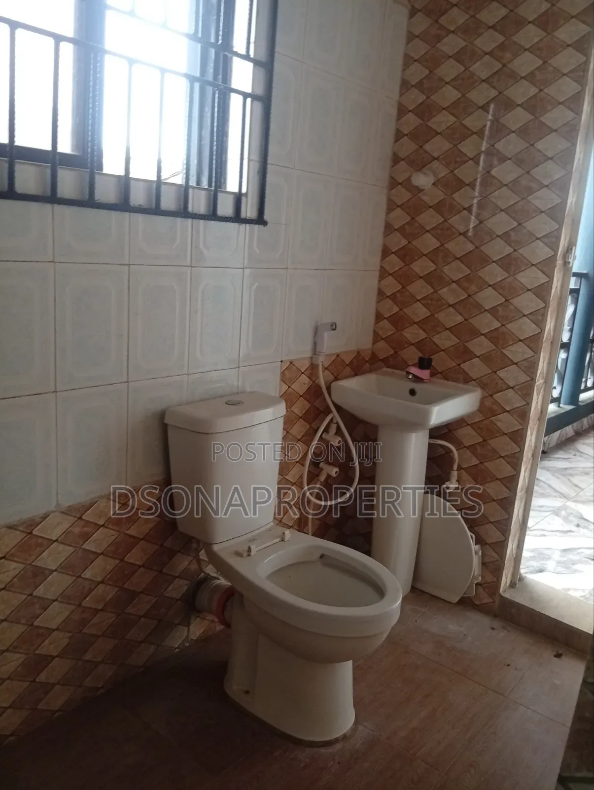 Mini Flat in Amtab Close, Iju-Ishaga for rent