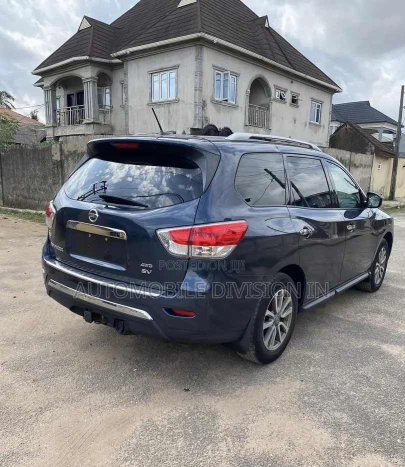 Nissan Pathfinder SV 4dr 4x4 (3.5L 6cyl) 2016 Blue
