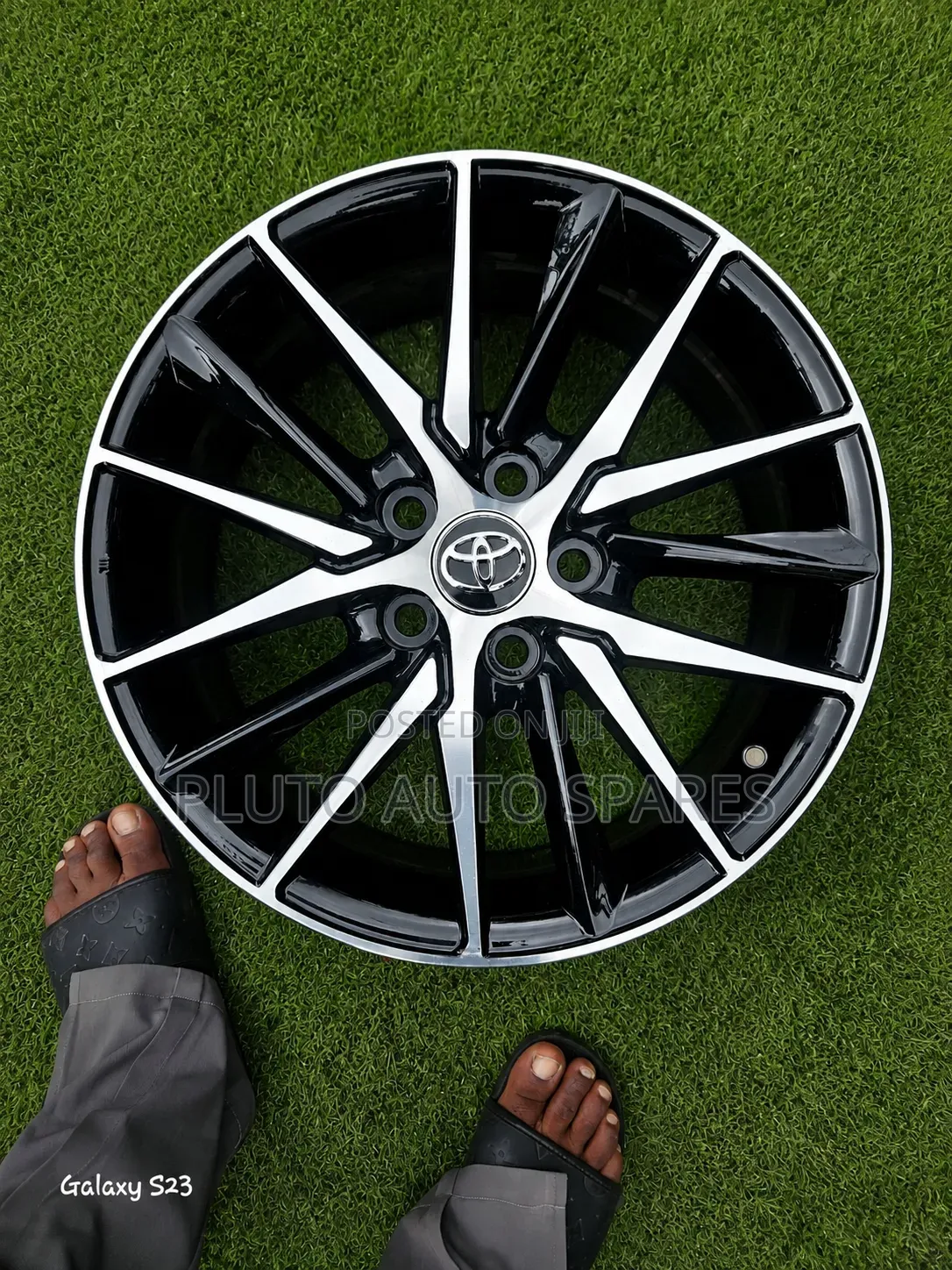 Upgrade Your Toyota Camry With Premium 17"/18" Alloy Rims