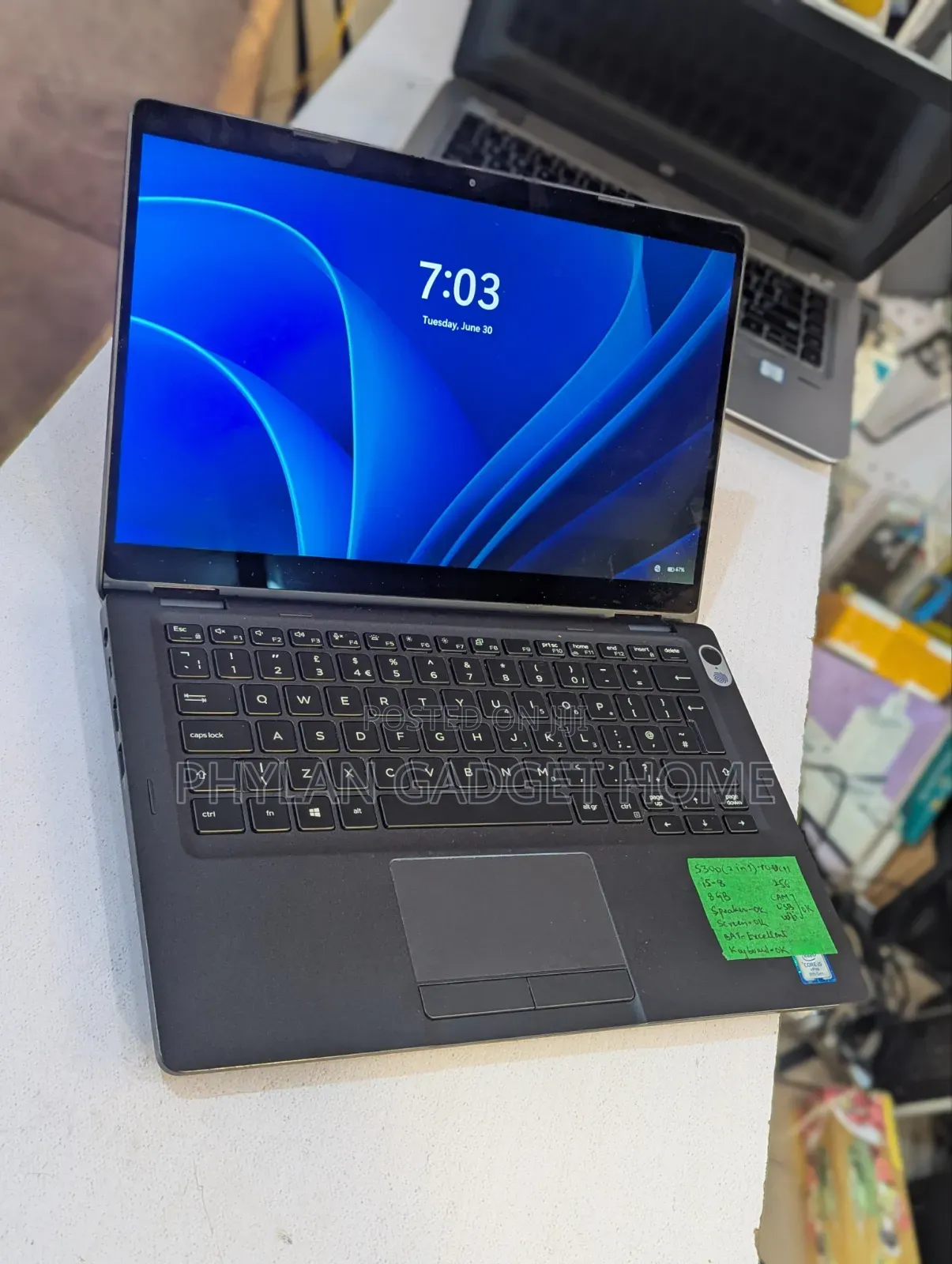 Laptop Dell Latitude 5300 2-in-1 8GB Intel Core i5 SSD 256GB