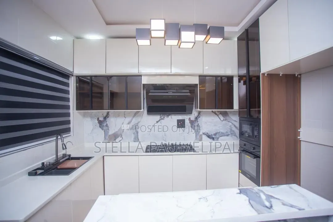 Furnished 3bdrm Bungalow in Celebration Parkland, Lekki Expressway