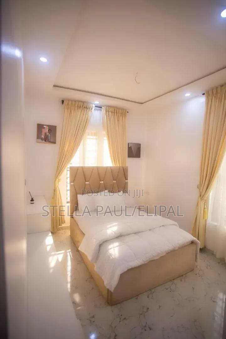 Furnished 3bdrm Bungalow in Celebration Parkland, Lekki Expressway