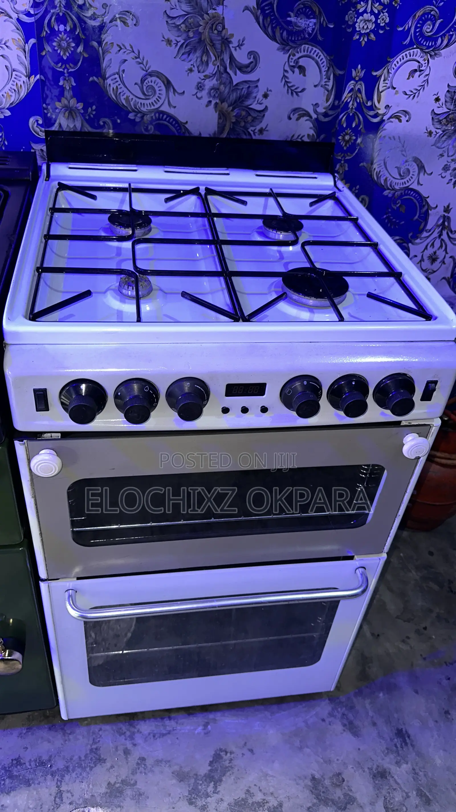 4 Burner Standing Gas Cooker With Oven and Grill