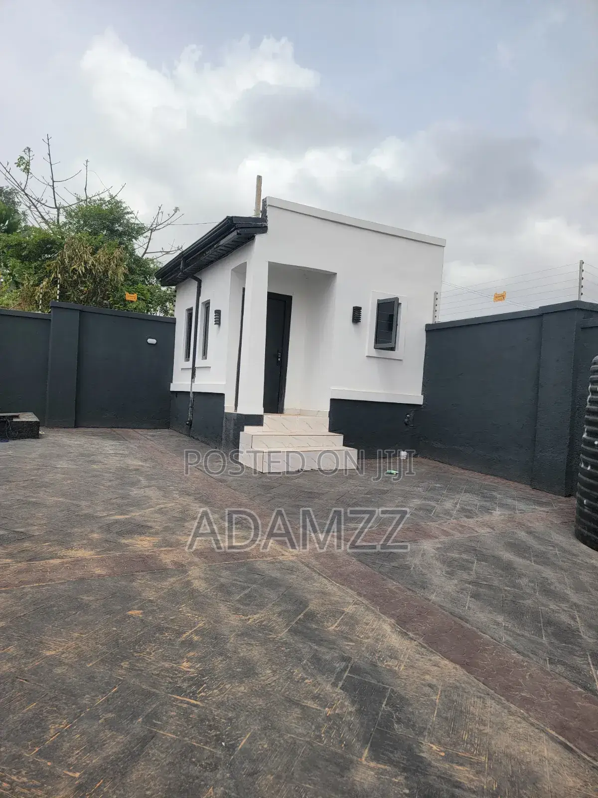 3bdrm Bungalow in Phase Six, Enugu for sale