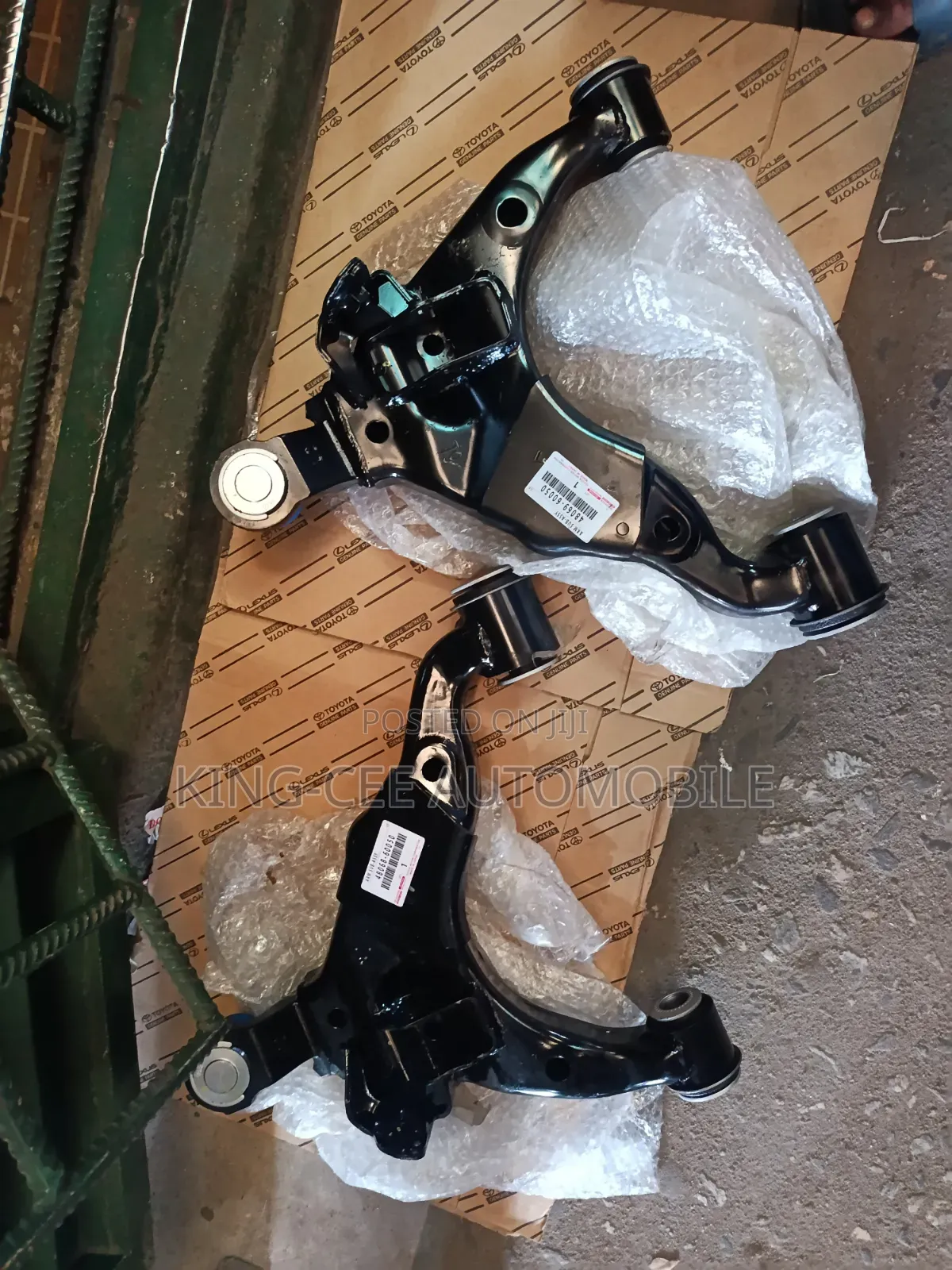 Lower Arm Lexus GX460