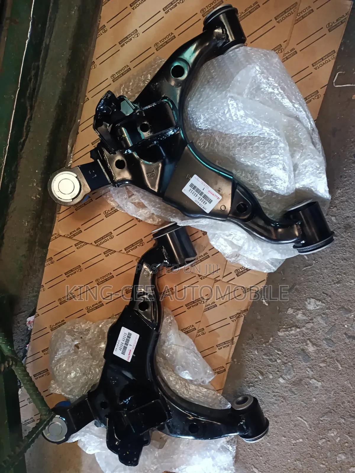 Lower Arm Lexus GX460