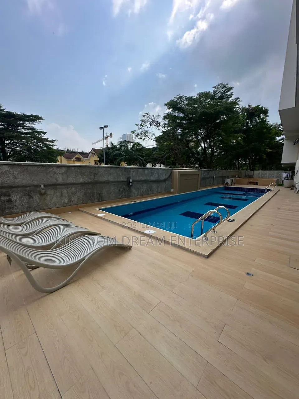 4bdrm Apartment in Banana Island Ikoyi for sale
